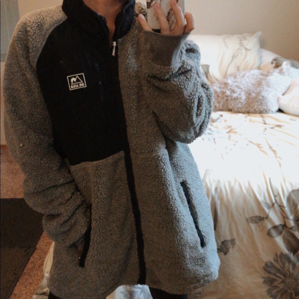American Eagle Sherpa Zip-up Jacket